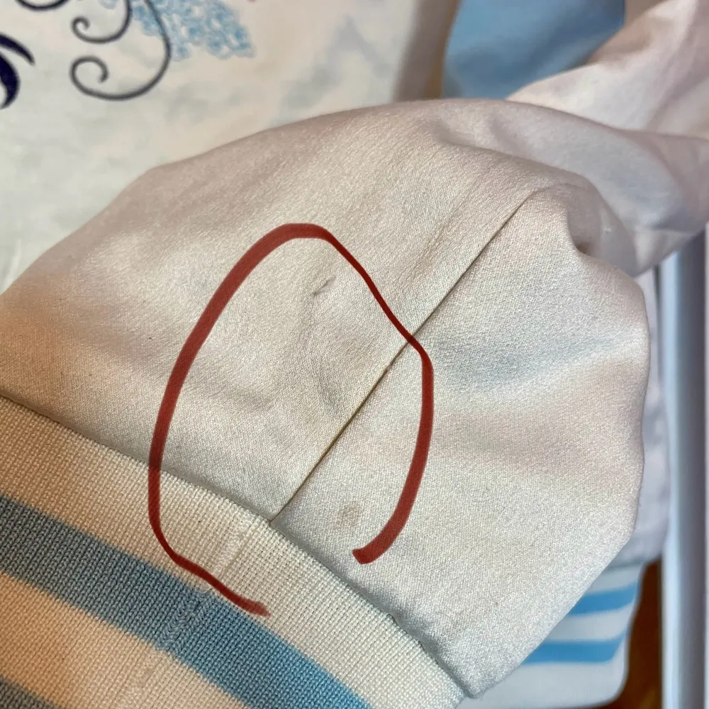 Disney Alice in Wonderland Cream Embroidered Zip Up Bomber Jacket- Large - Image 9