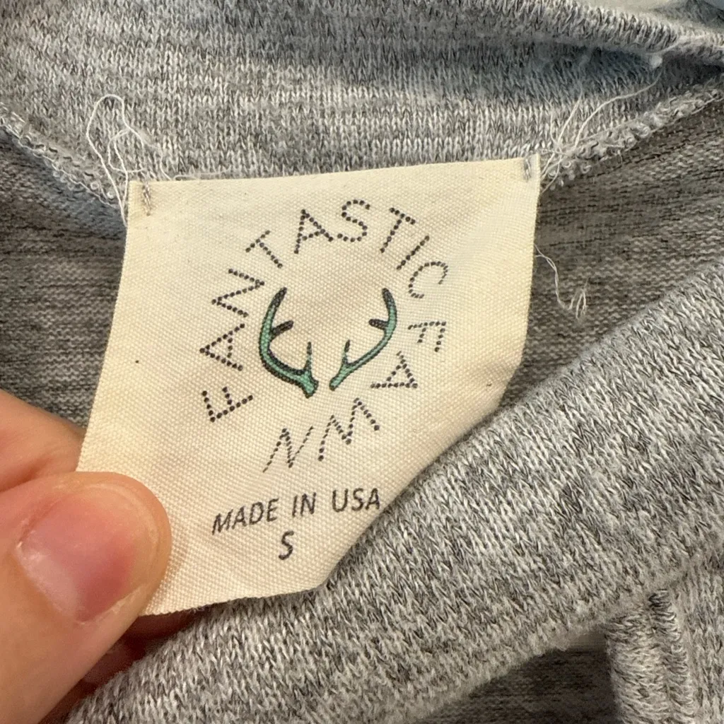 Fantastic Fawn Gray Ruffle Sleeve Keyhole Top | Size Small | Made in USA - Image 3