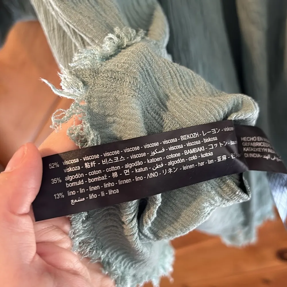 Zara long sleeve fringe bottom flowy green button front shorts romper - Image 7