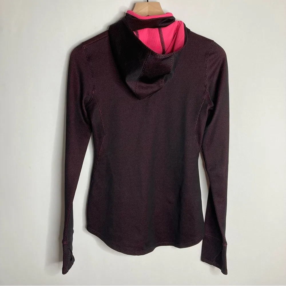 Under Armour Black and Pink Zip Up Hoodie Medium - Image 9