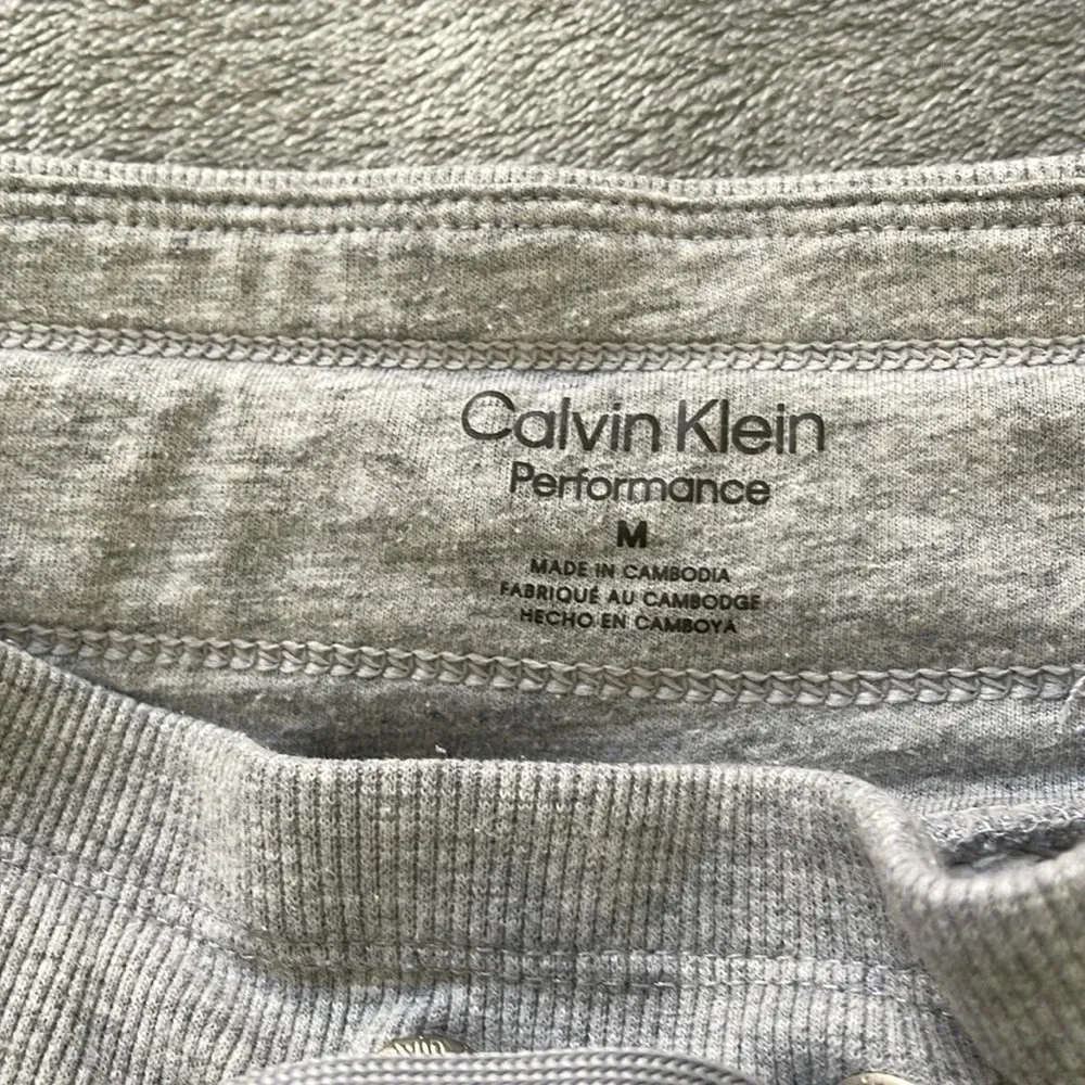 Calvin Klein sweats, SIZE M, COLLEGIATE‎ - Image 6