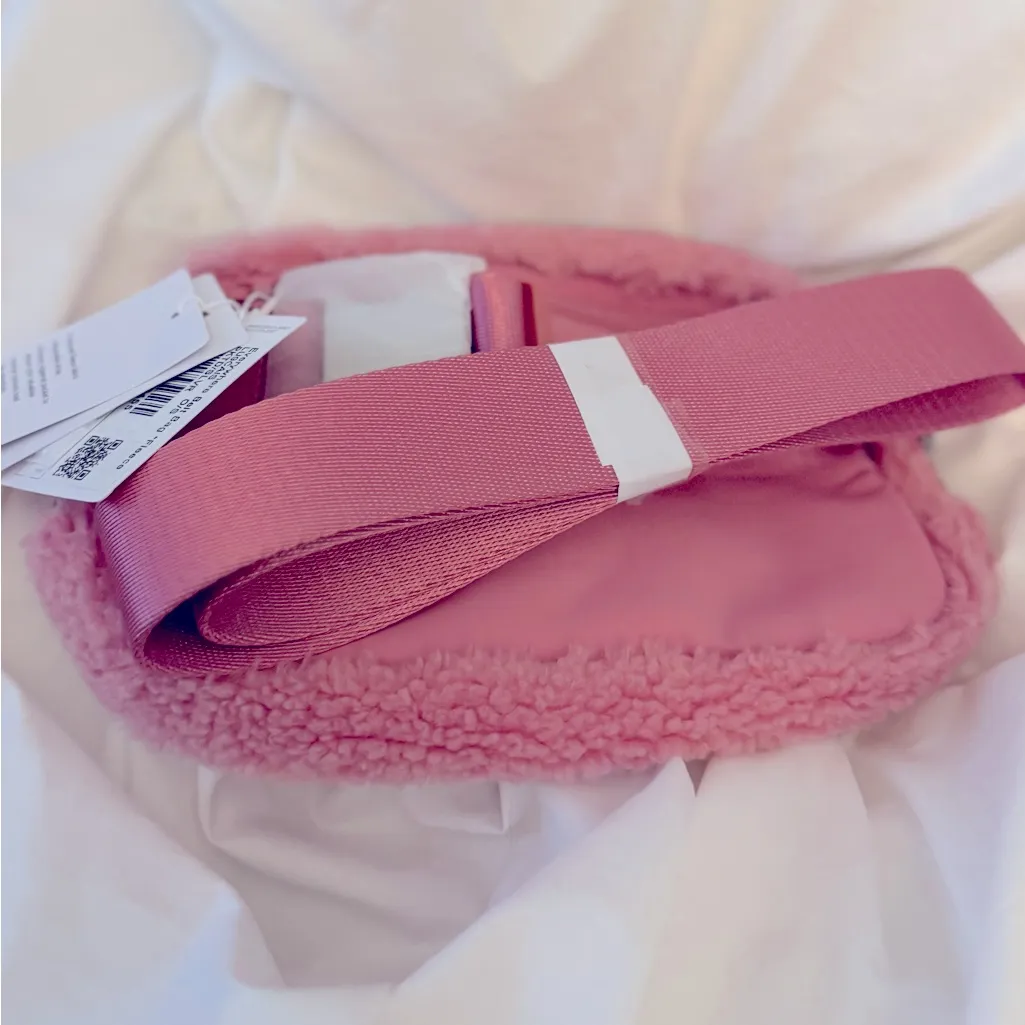Lululemon Everywhere Belt Bag *Fleece Pink Tide/Silver - Image 7