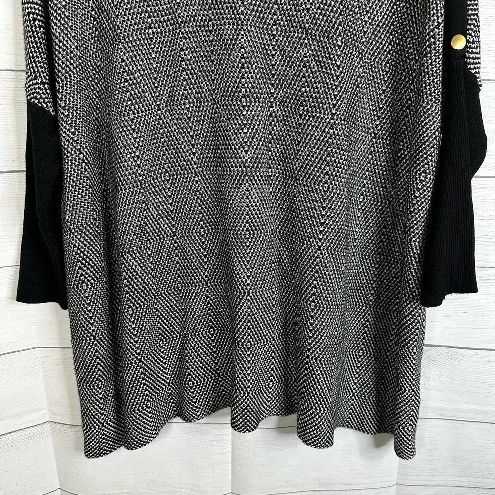 Joseph A Womens size Small Mock Neck Tunic Dolman Sleeve Diamond Print Sweater - Image 4