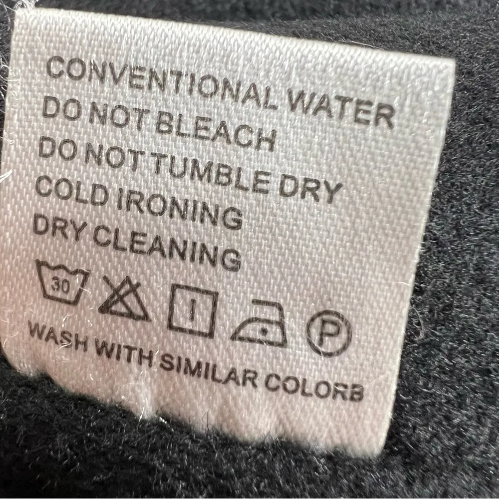 SimpleLinenLife Mid Length Wool/Cashmere Blend Winter Coat in Black Size L - Image 7