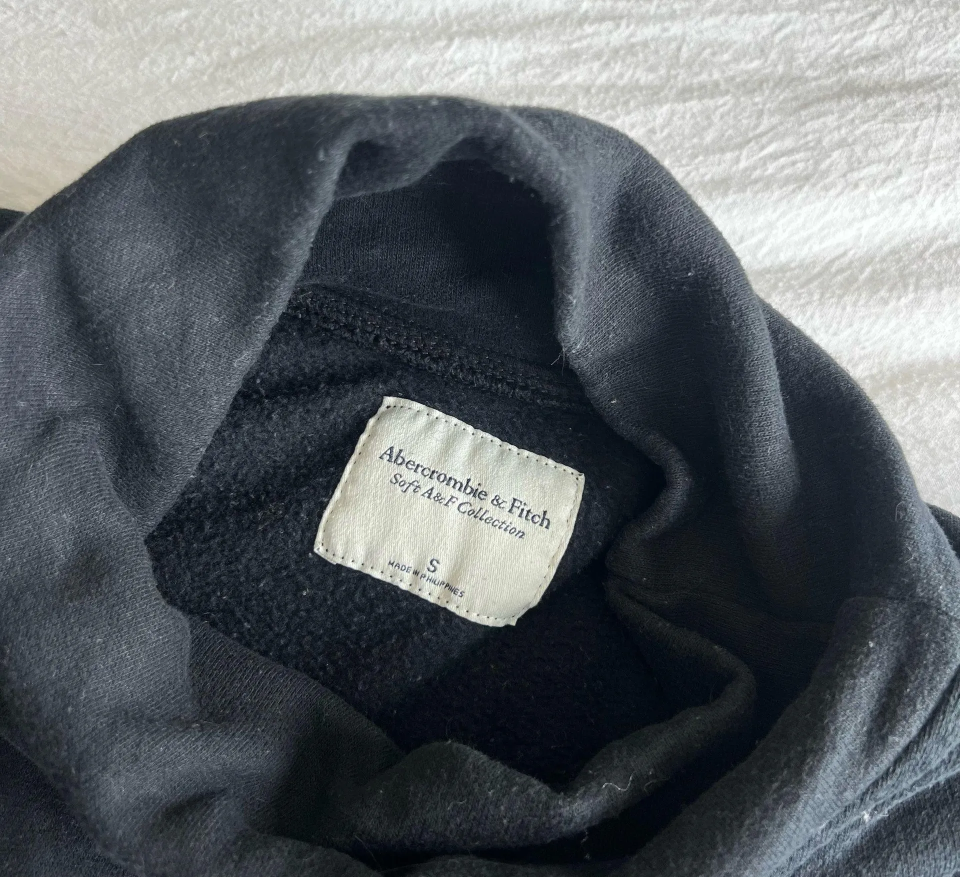 Abercrombie & Fitch Sweatshirt - Image 2