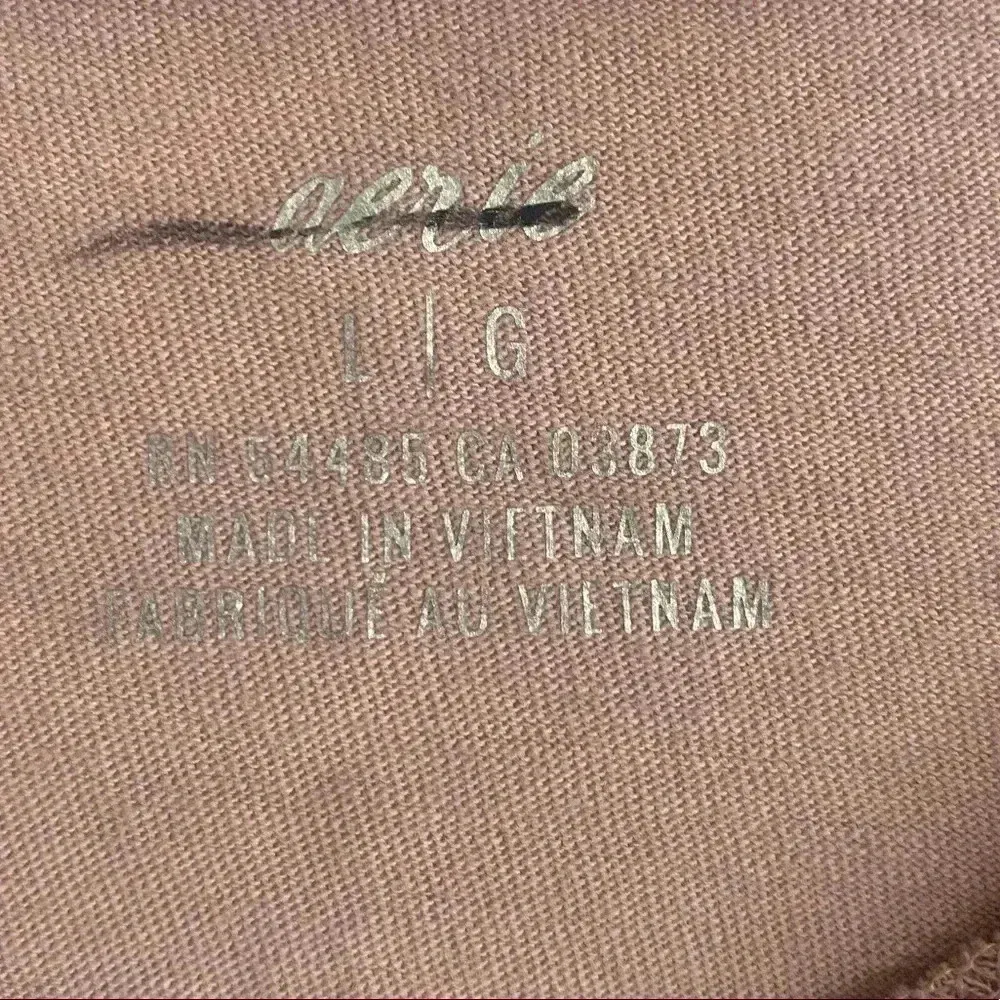 🆕NWOT Aerie Distressed Vintage Rainbow Print Oversize Tee L🆕 - Image 11