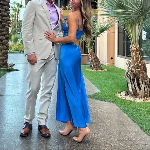 A.L.C. cinderella blue Blakely cutout open back a line midi‎ gown dress size 4 - Image 4