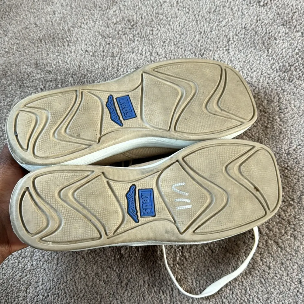 Keds Beige Stretch Shoes SIZE 8 - Image 8