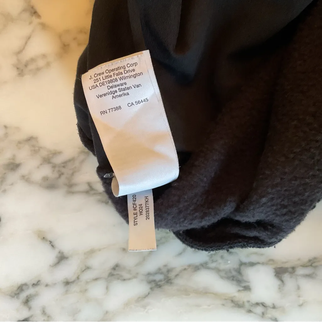 EUC J Crew women’s Heritage fleece jogger pant relaxed fit black Sz S small tear - Image 8