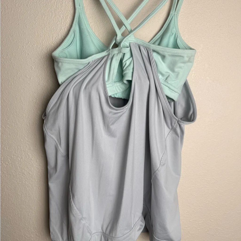 ATHLETA Women Size Medium Grey & Mint Green Energize Strappy‎ Bra Tank Top - Image 5