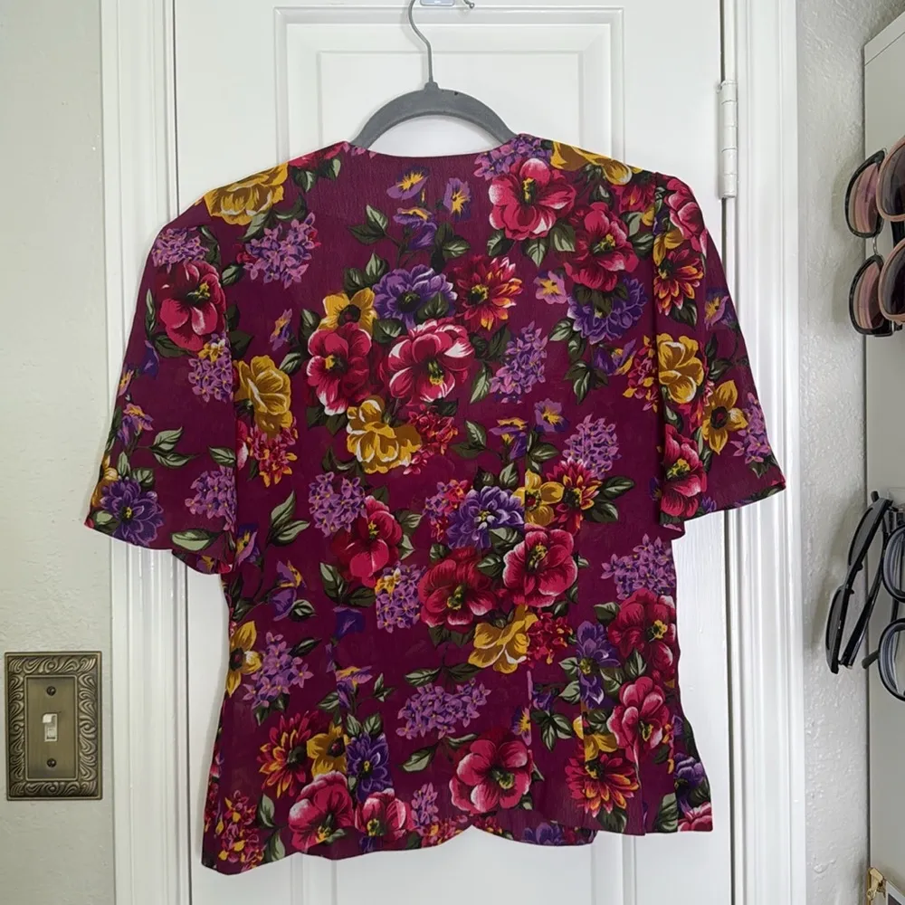 Leslie Fay Vintage 80s floral button down blouse - Image 5