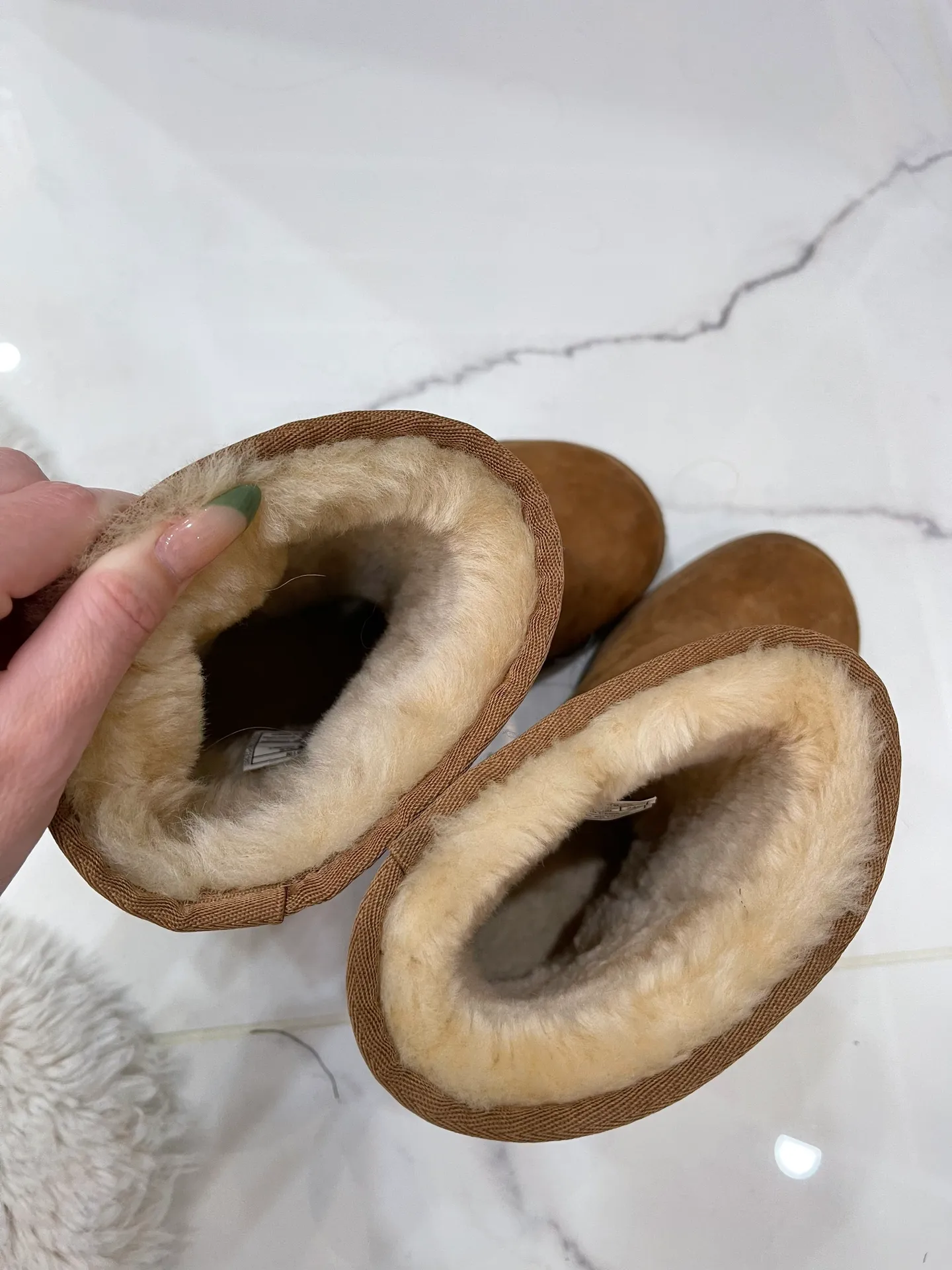 UGG Short Chestnut - Image 5