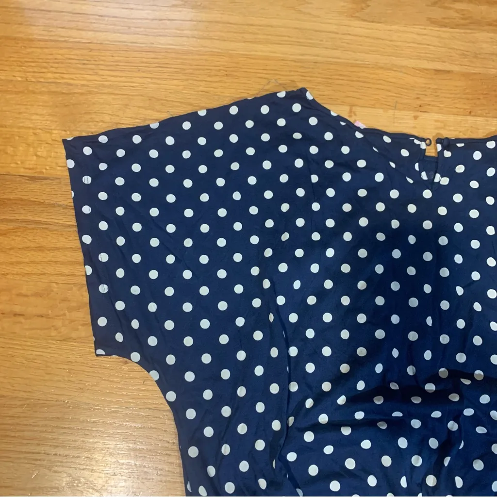 Juicy Couture Pam Gela Polka Dot Smocked Blouse Navy Blue Women's Medium - Image 3