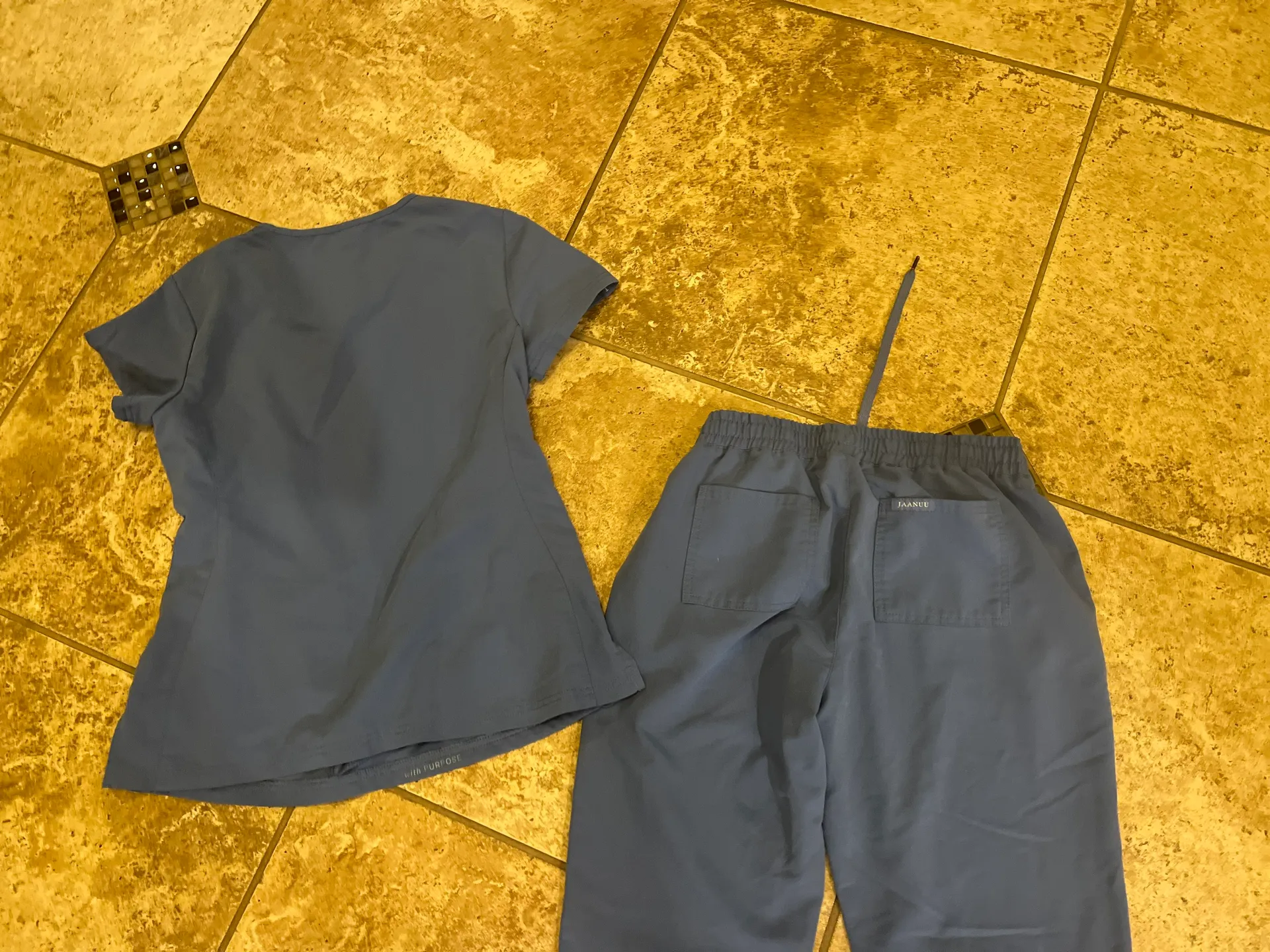 Scrub Set Sz S(see small flaw)! No Free Shipping:( - Image 5