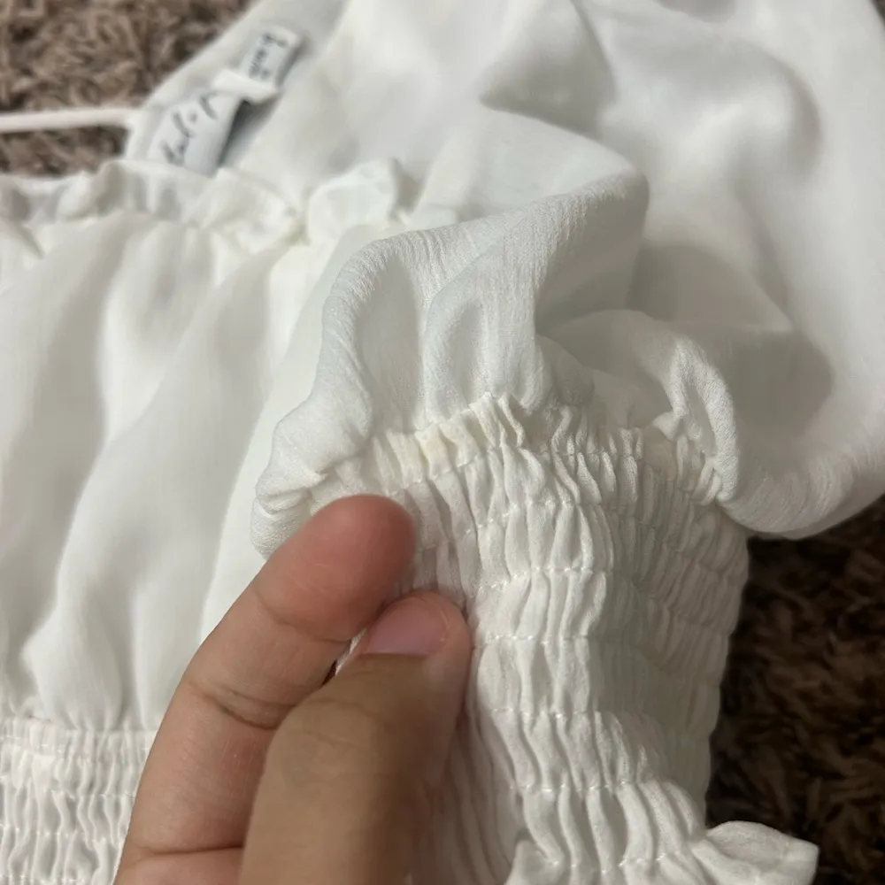 Petal & Pup White Smocked Crop Blouse with Puff Short Sleeves Sz 6 - Image 3