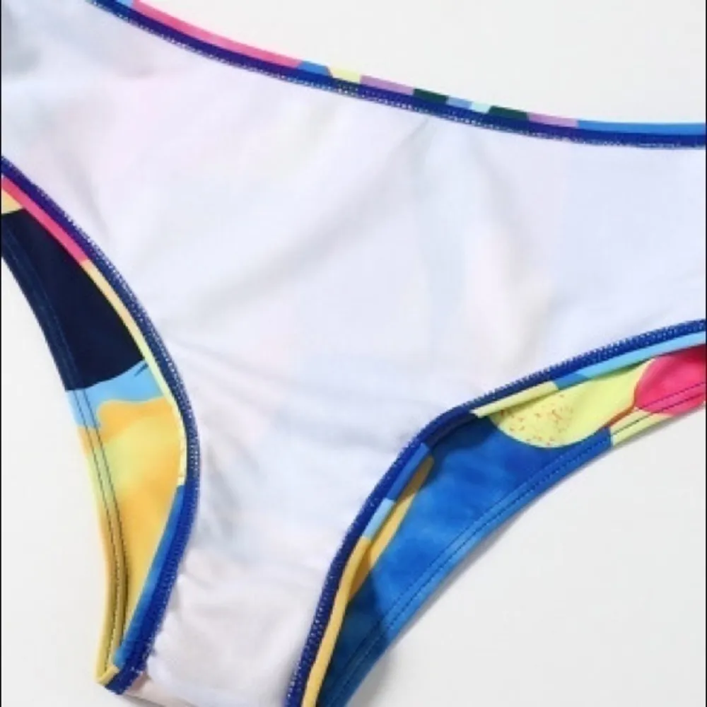 Colorblock Three - Image 7