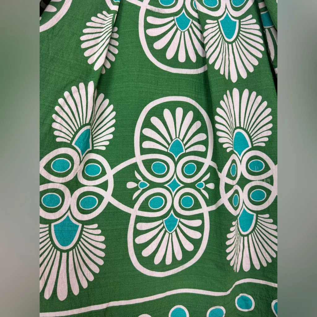 Umgee  Feminine Floral Emerald and Teal Patterned Blouse Size Small. - Image 4