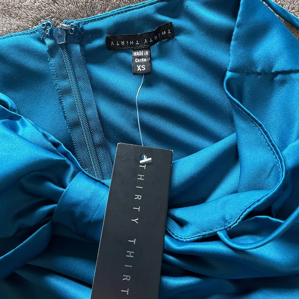 THIRTY THIRTY Blue Satin Sleeveless Mini Dress Bow Tuft Women’s Sz XS NWT - Image 4