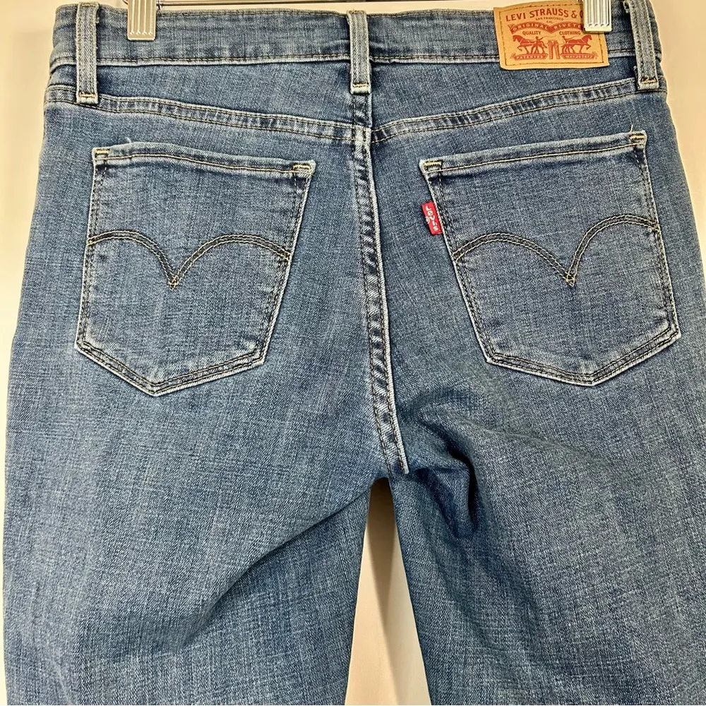 Levi’s Women’s 711 Skinny Raw Hem Denim Jeans Medium Blue Wash Size 26 FLAW - Image 9