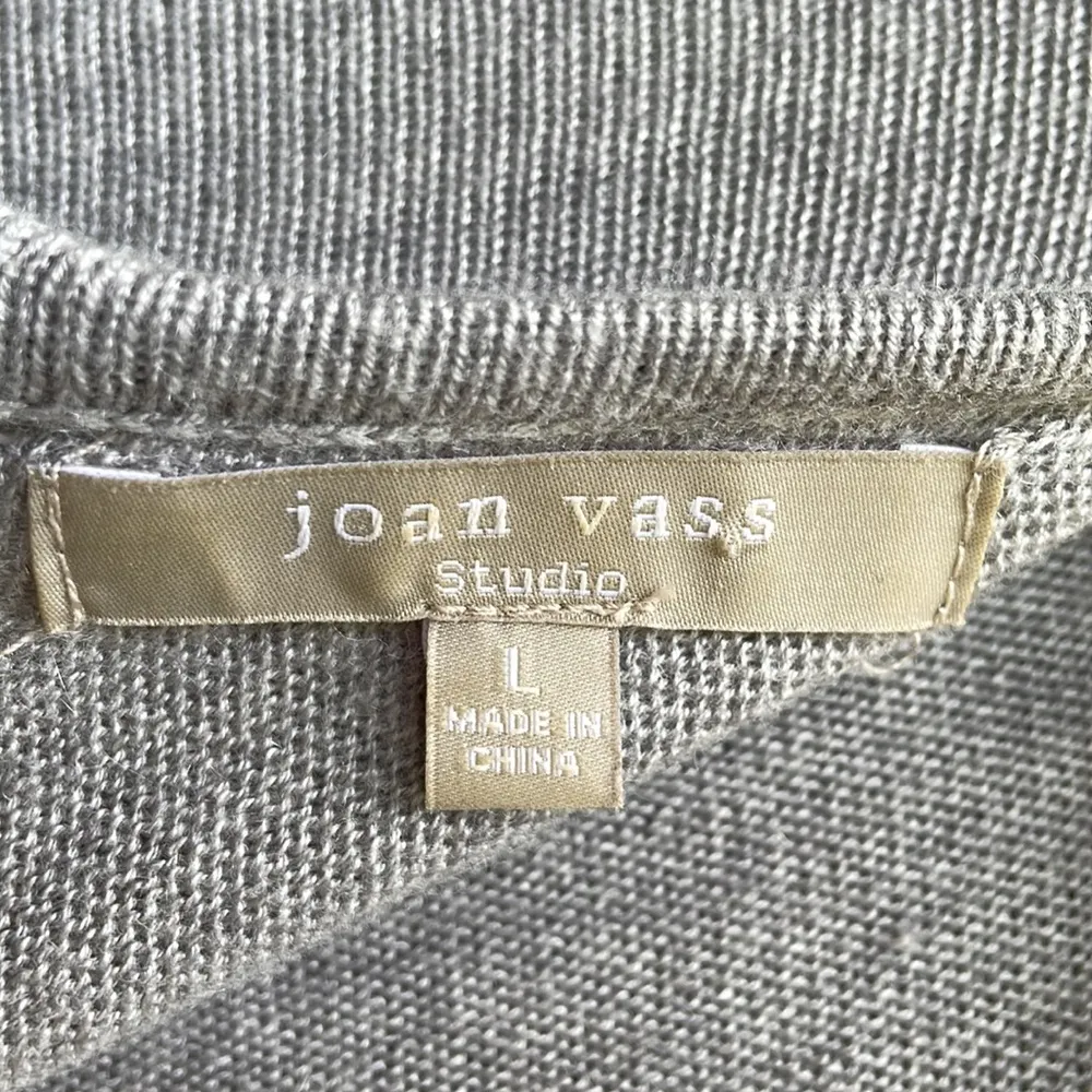 Joan Vass Gray Tunic Sweater in soft polyester with Brass zipper down back - Image 2