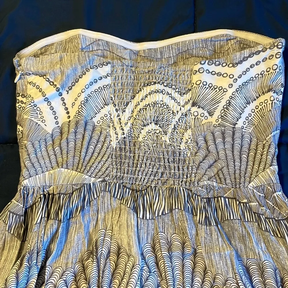 Distance Strapless Print Dress - Image 7