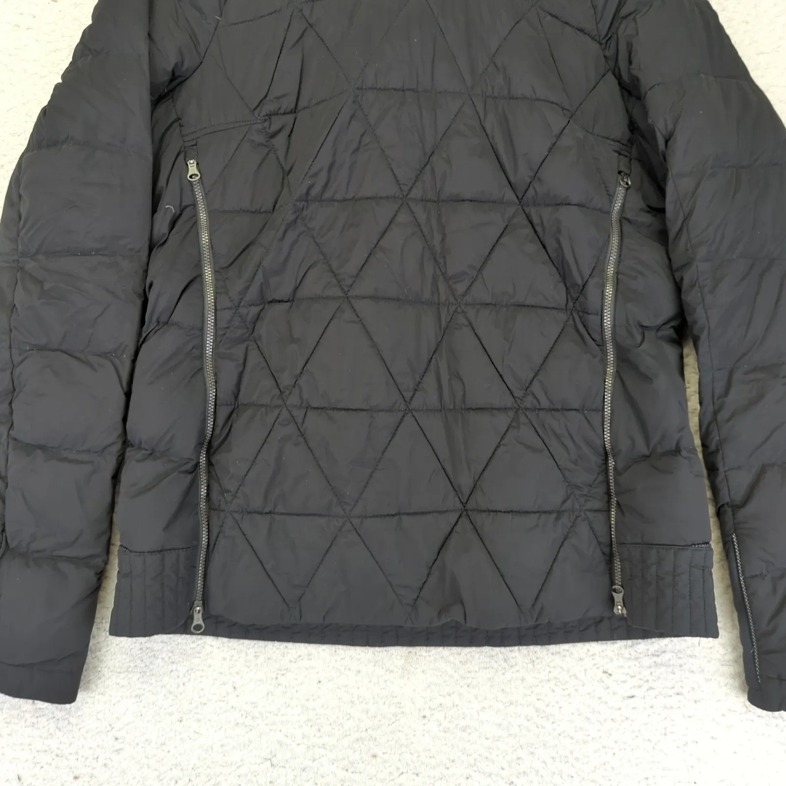 Lululemon Fluffed Up Pullover Black Hooded Down Puffer Jacket Women's 10 Quilted - Image 4