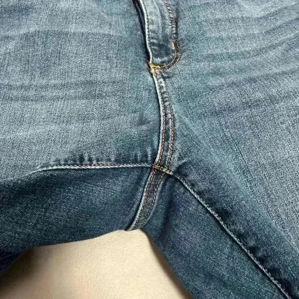 Universal Thread Denim Blue Jeans (429) - Image 6