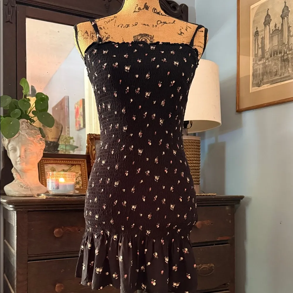 Hollister Y2K Black Floral Smocked Ruffled Mini Dress - Image 5