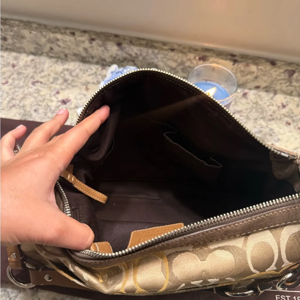 Coach Y2K Vintage Logo Shoulder Bag - Image 10