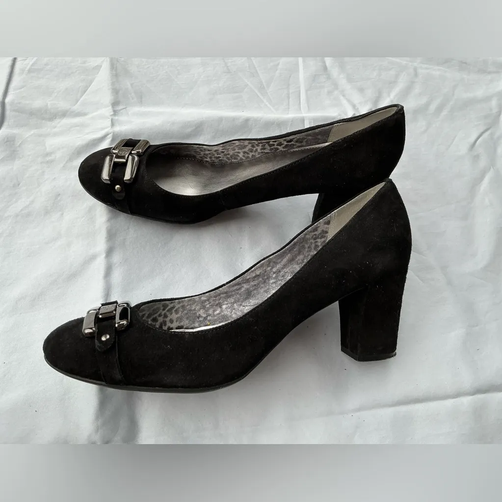 Classy Medium heel pumps 🖤🖤 - Image 7