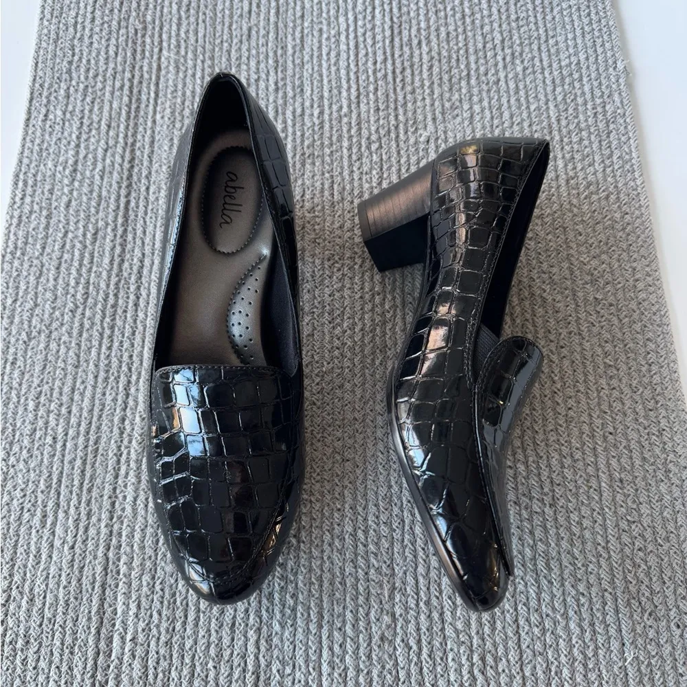 Abella Black Crocodile Patent Leather Block Heel Loafers Size 8 - Image 11