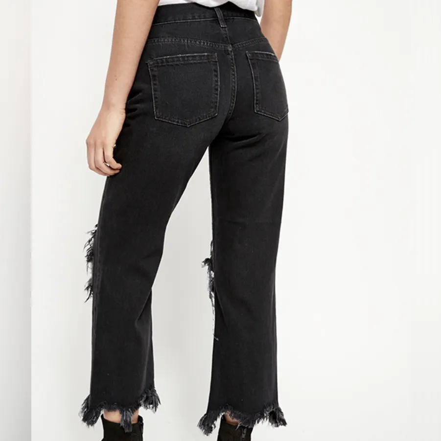 Free People Distressed Maggie Straight Cropped Jeans Women's size 28 mid rise - Image 2