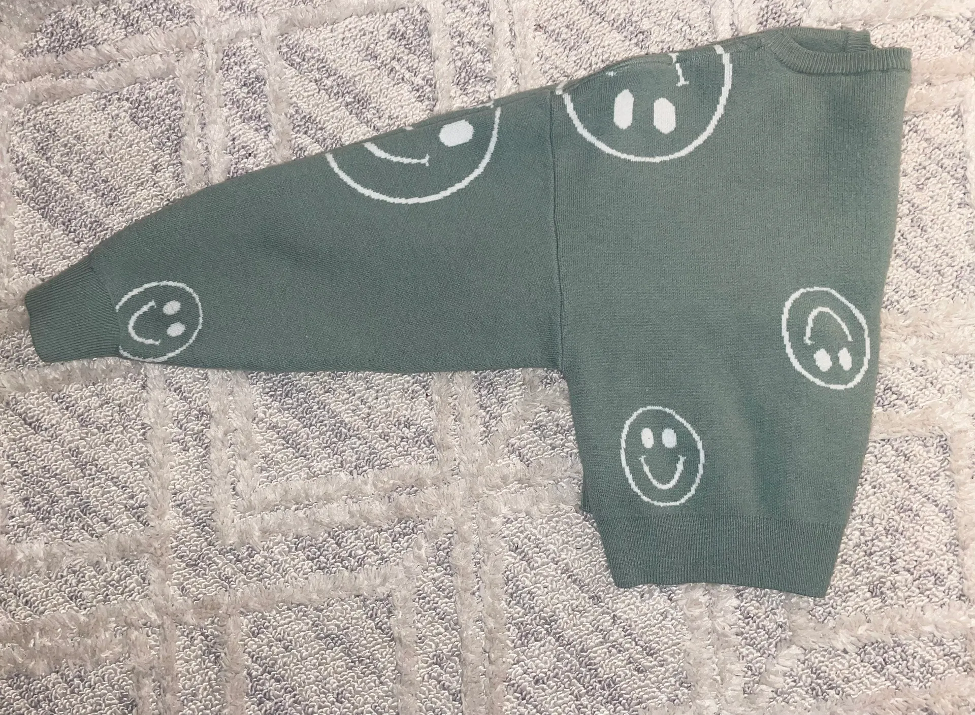 Smile Sweater - Image 5