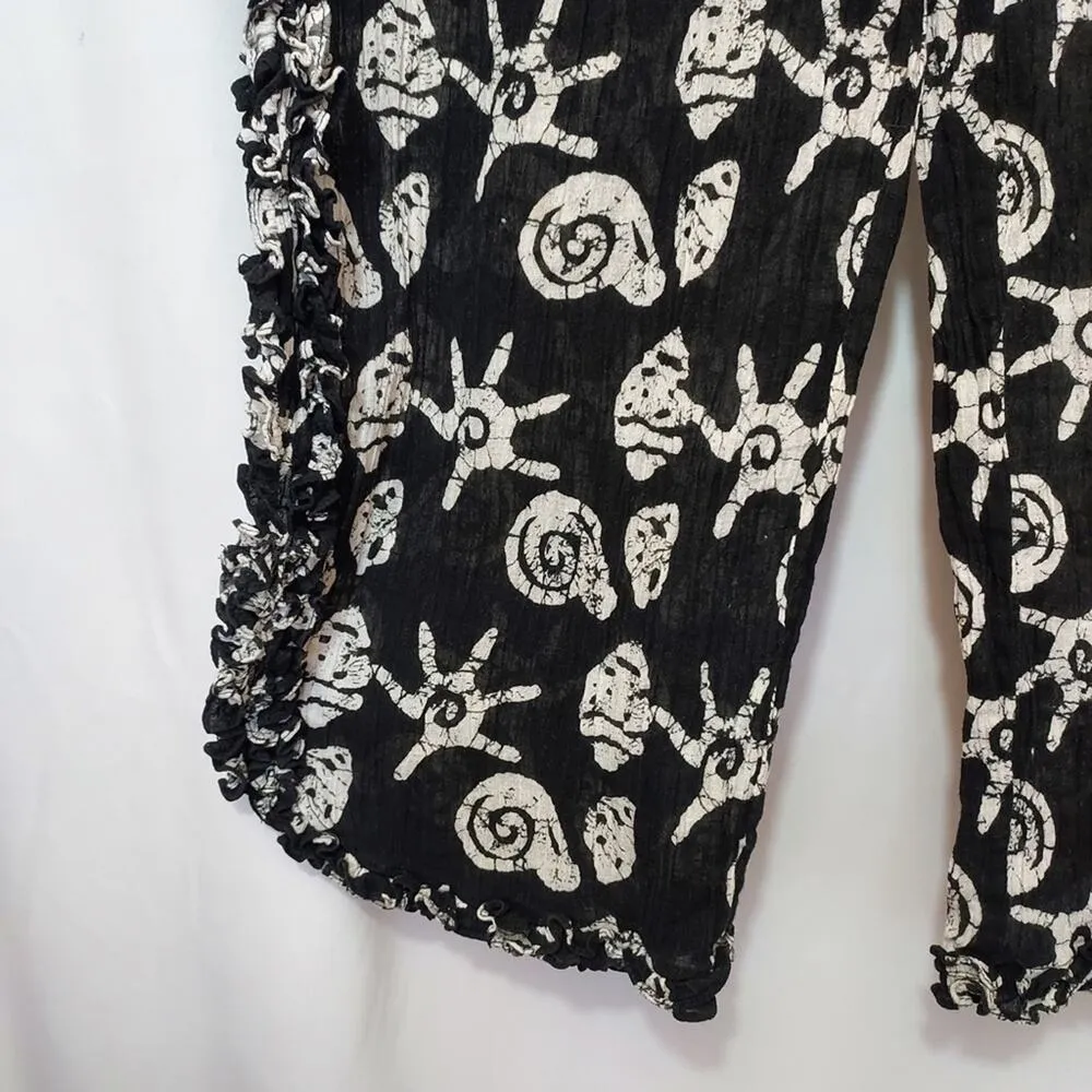 Vintage 90’s Tropical Beach Black and White Crinkle Gauze Cropped Capri Pants - Image 7