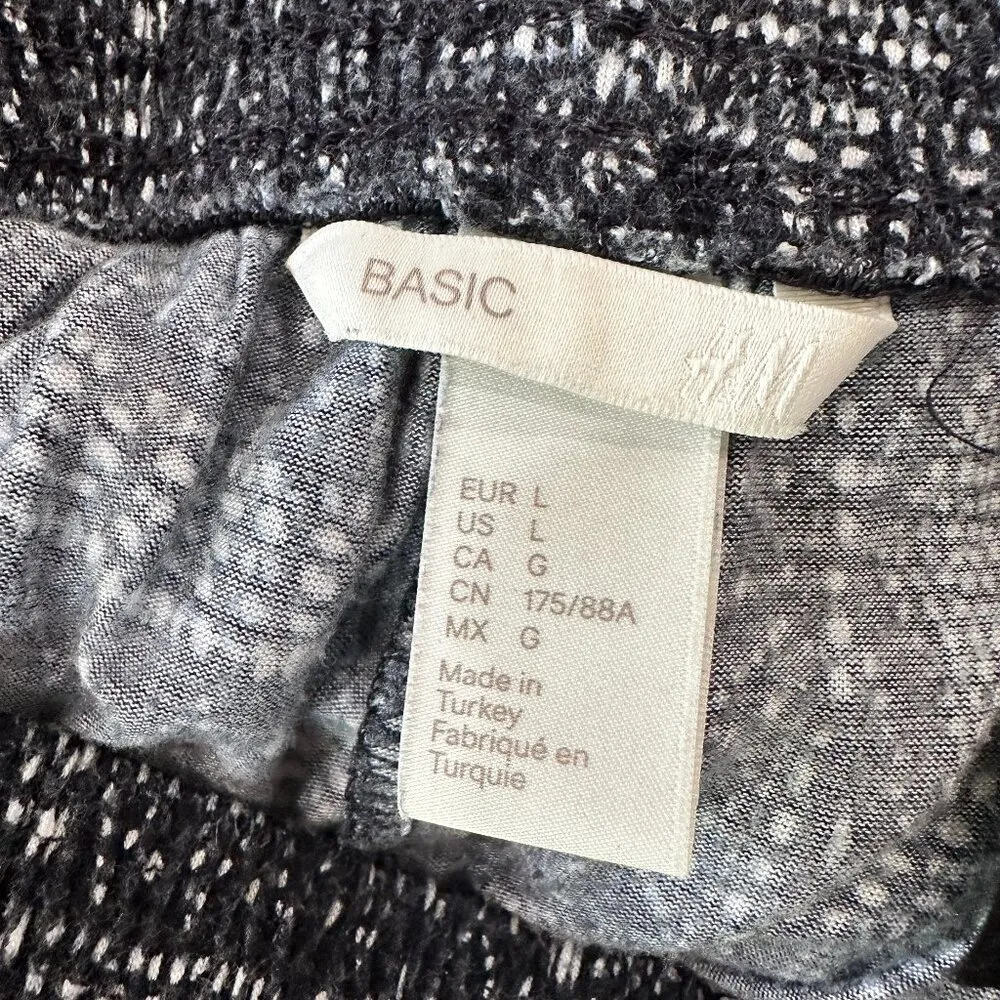 H&M Basic Line Boho Print Navy SOft Knit Joggers Size Large - Image 8