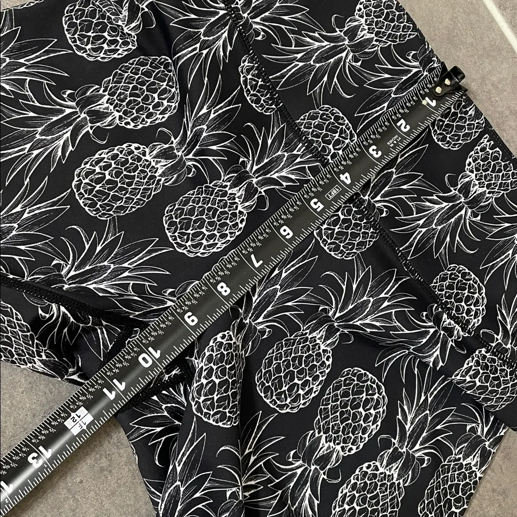 Love Fitness Pineapple Leggings size Small Black - Image 5