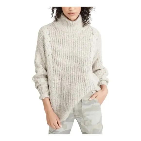 Abercrombie & Fitch Cable Knit Mock Neck Sweater Button Back Pullover Size M - Image 2