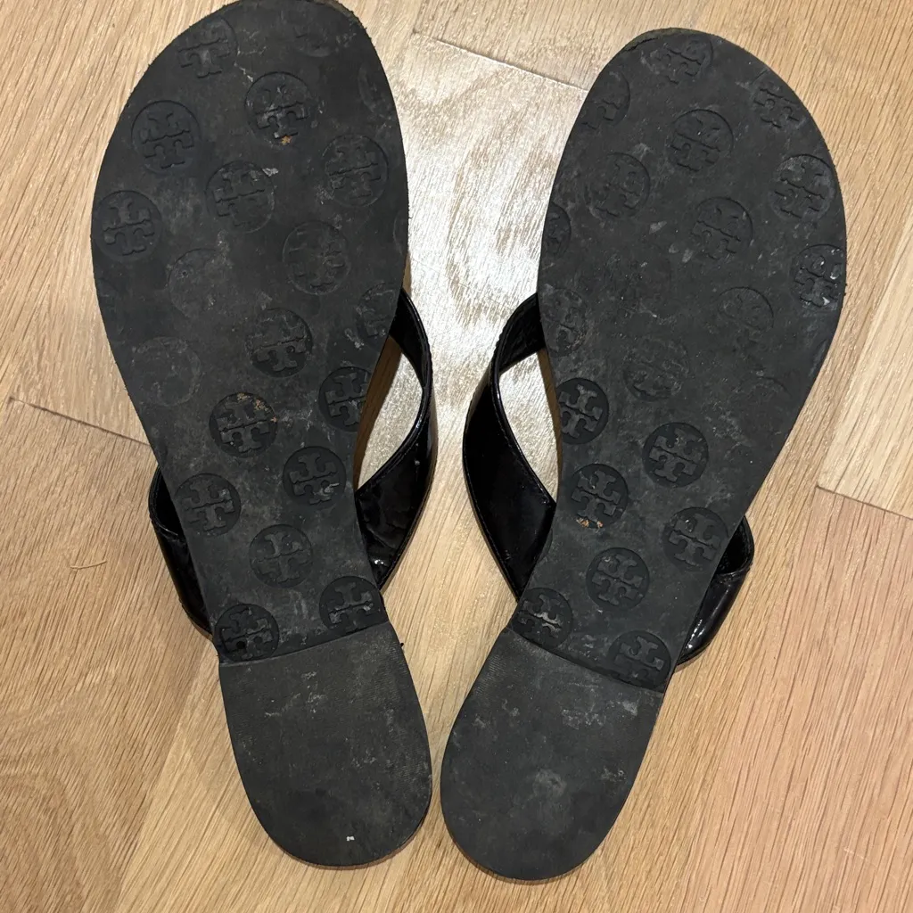 Tory Burch Black Logo Flip Flops - Image 6