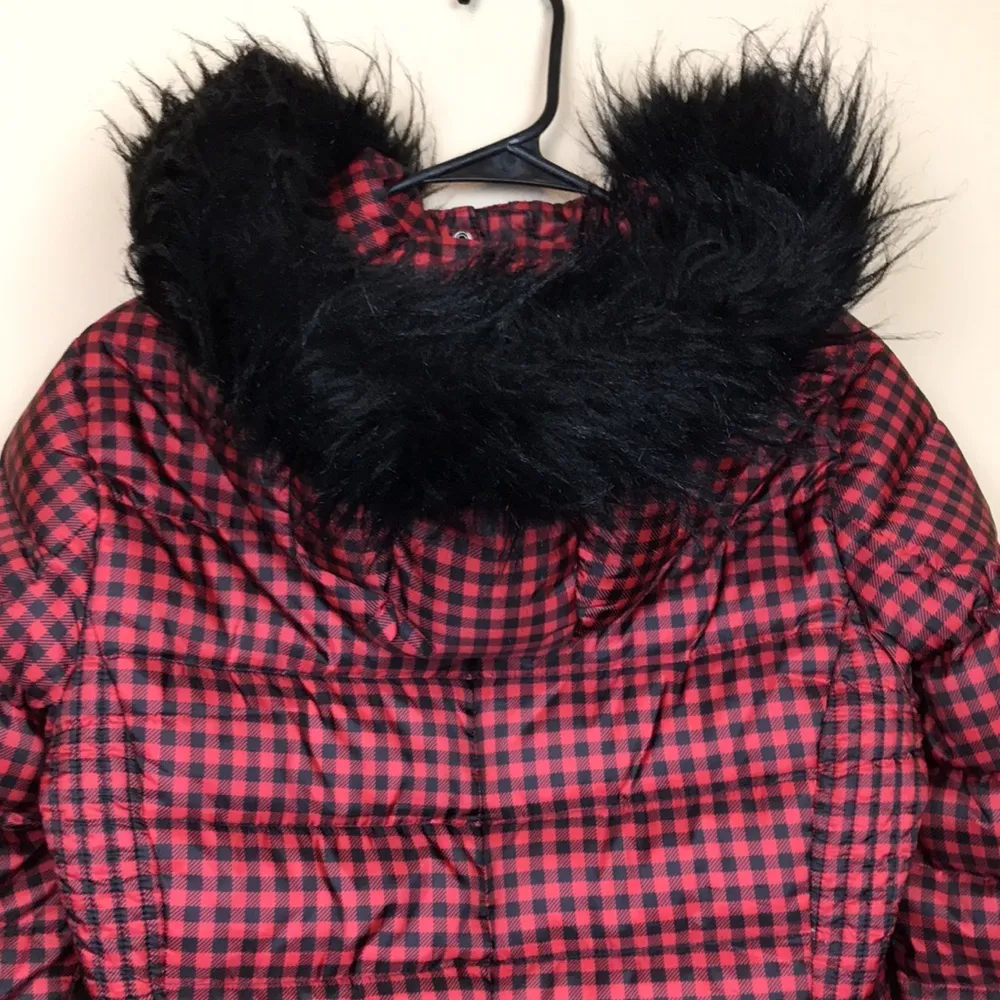 Talbots Women’s Down Filled Plaid Red Black Faux Fur Hood Zip-Up Puffer Jacket - Image 7