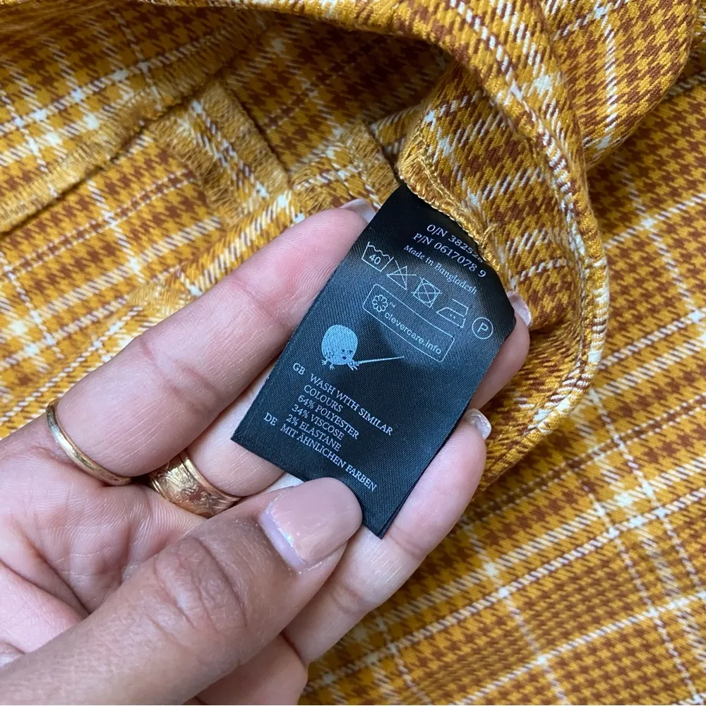 Plaid Button - Image 5