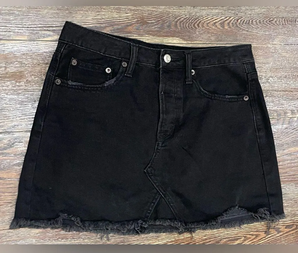 American Eagle AE Hi Rise Festival Mini Black Denim Skirt, Raw Hem, Size 6 -EUC - Image 4