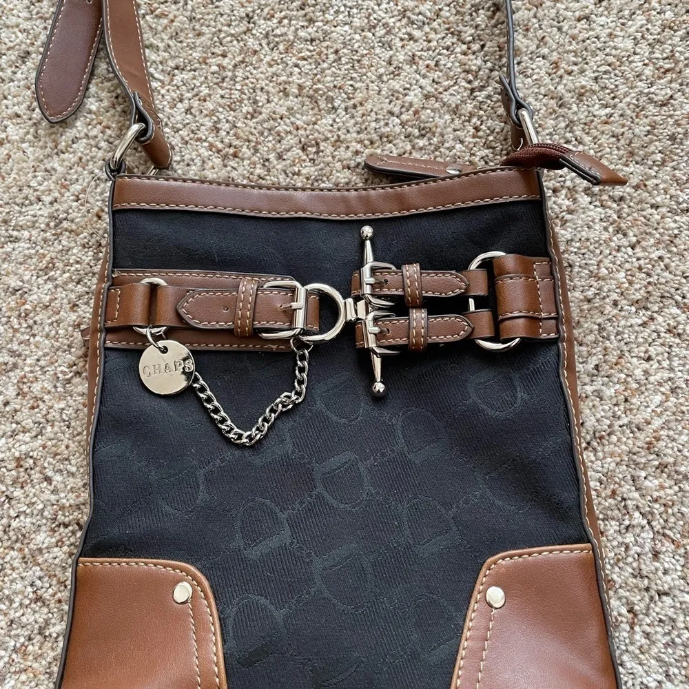 Chaps Crossbody Bag Black Brown - Image 10