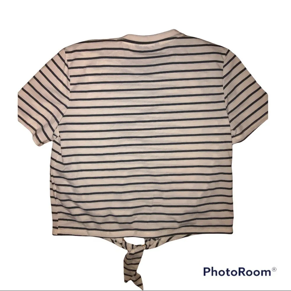 Shein 𝅺Shein Striped Knot-Front T-Shirt - Image 6
