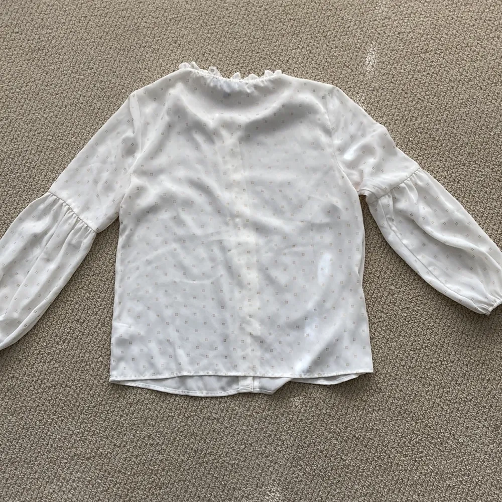 NEW The Limited Button Down Shirt Cream Gold Ruffled Blouse Work Top XS NWOT - Image 5