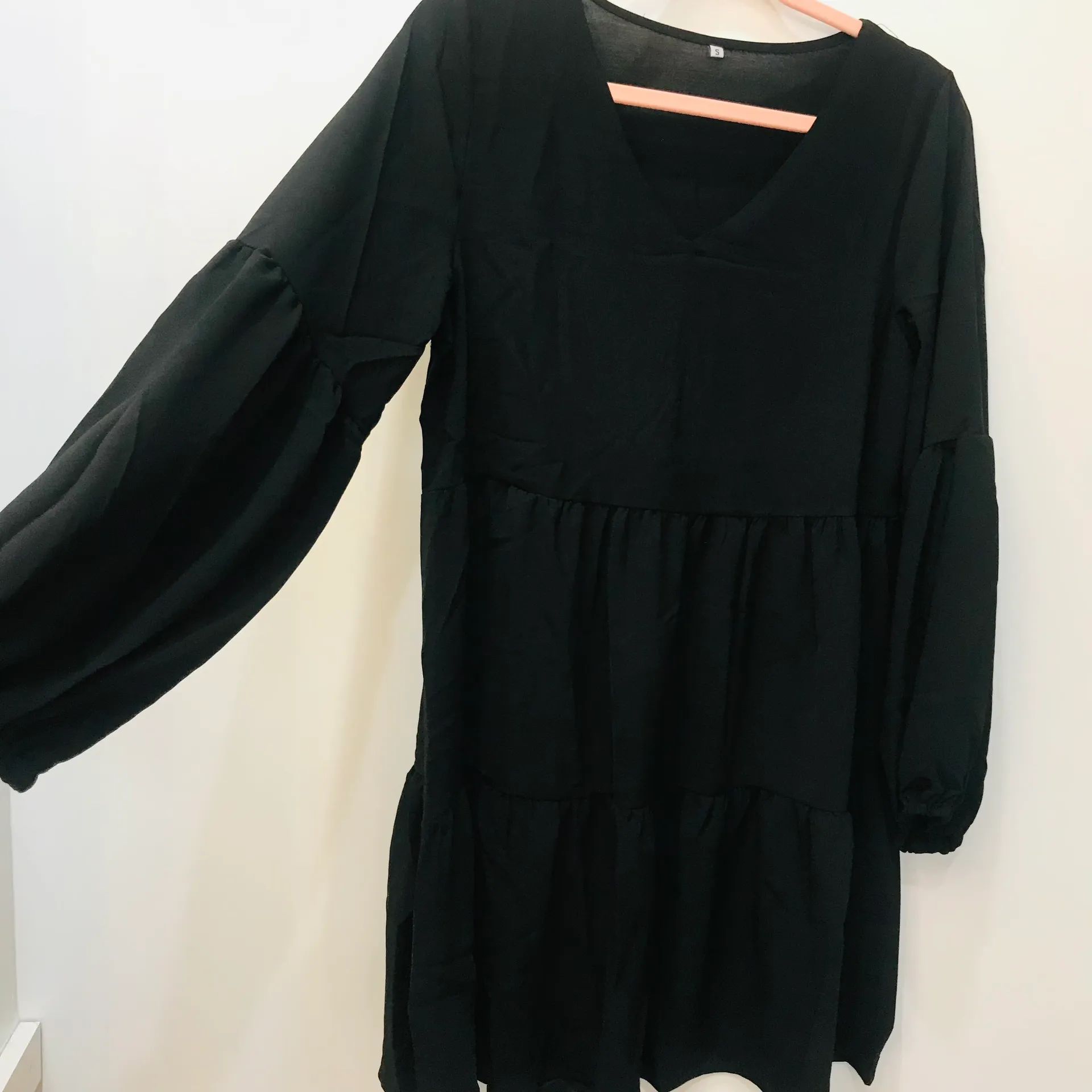 Boutique Black V Neck Ruffle tunic Dress sz small. - Image 6