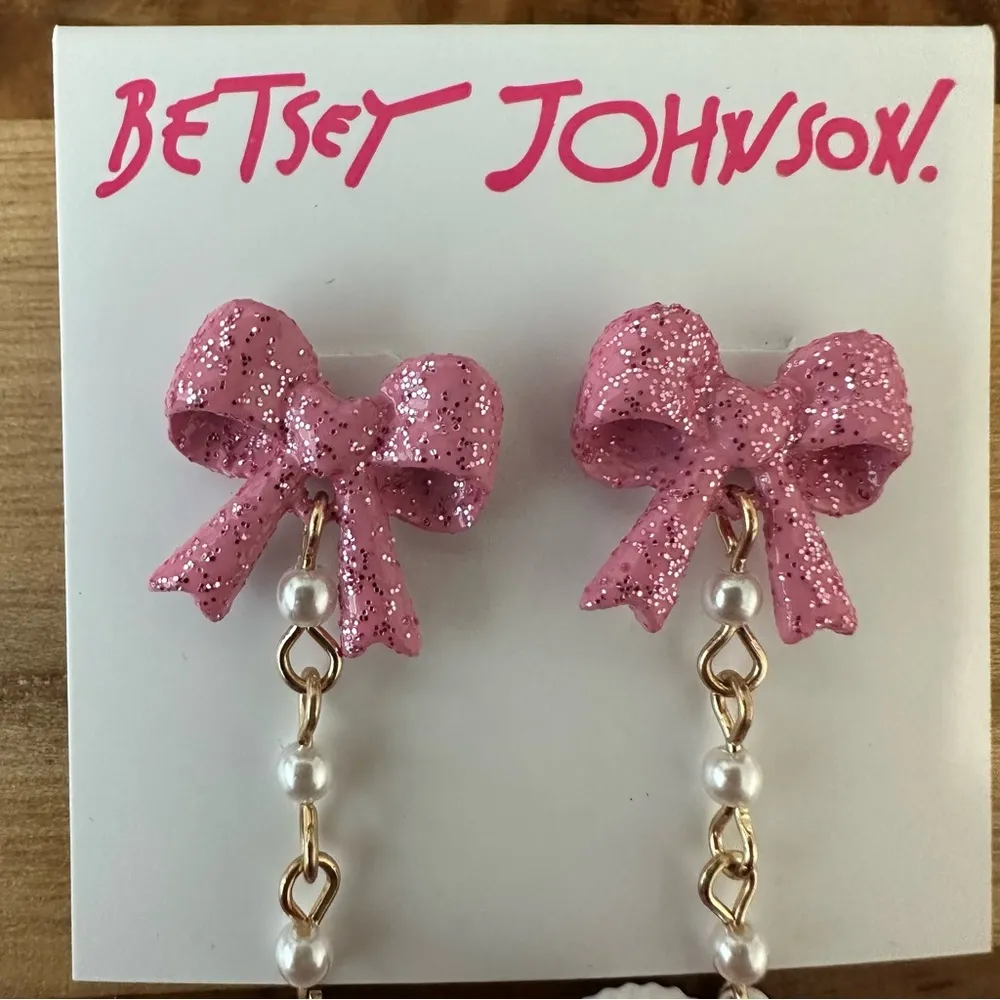 Betsey Johnson Baby Cakes Pink Bow & Pink Heart  Cakes Drop Earrings Faux Pearl - Image 3