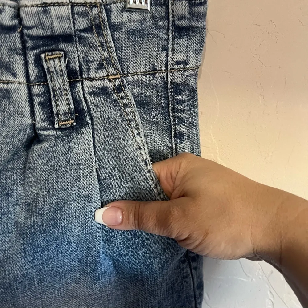 Eunina Boutique Tobi Super High Rise Mom Jean Crop Acid Washed Denim Jeans - Image 5