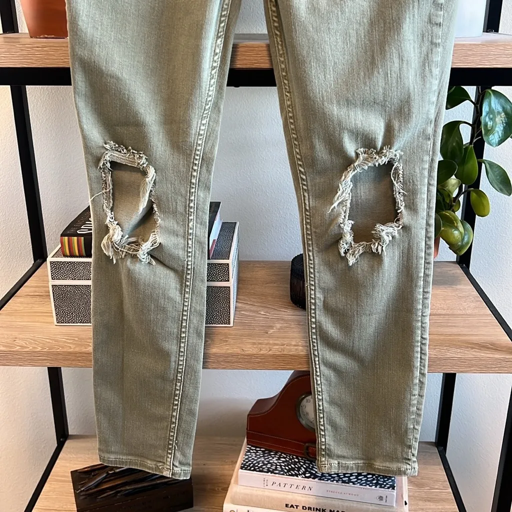 Free People Mid-Rise Distressed Camo Green Stretch Denim Cropped Ankle Jeans, 30 - Image 3