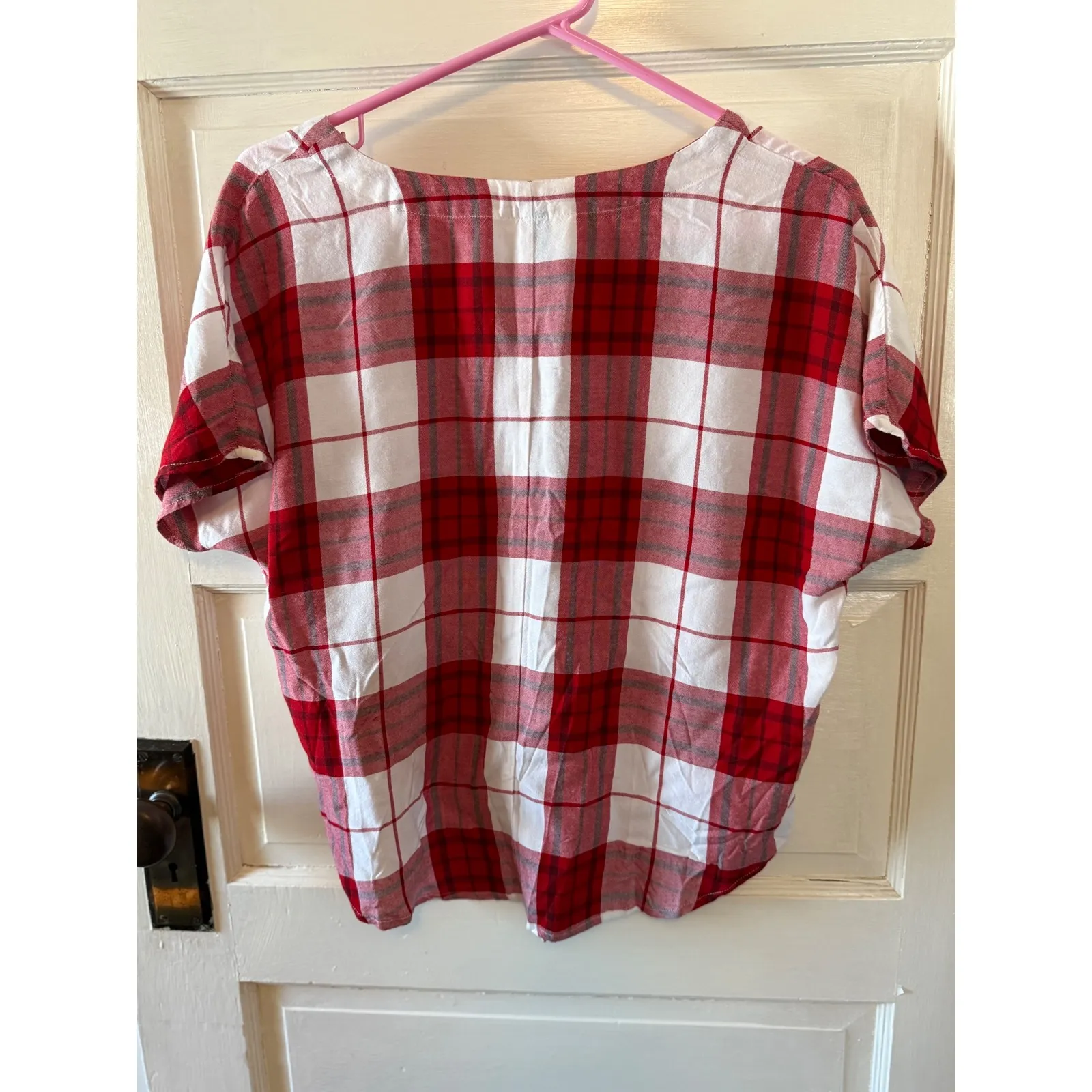 Universal Thread Red White Plaid Button Front Tie Waist Cropped BlousesizeMedium - Image 2