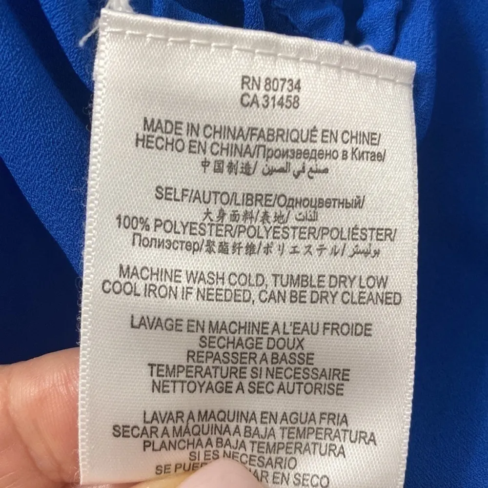 BCBGmaxazria sapphire blue halter romper/. Size Medium. - Image 4